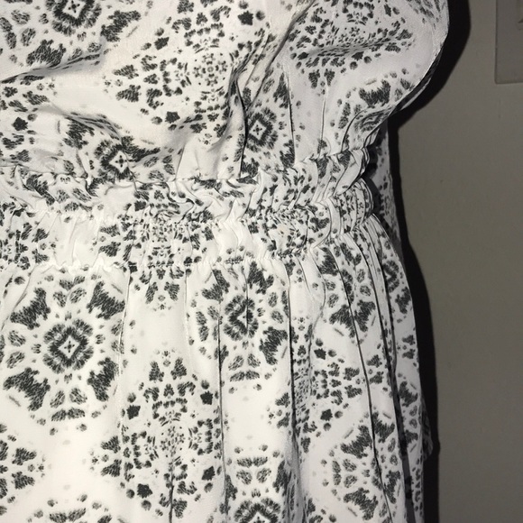 Eva Mendes diamond pattern dress - Picture 3 of 4